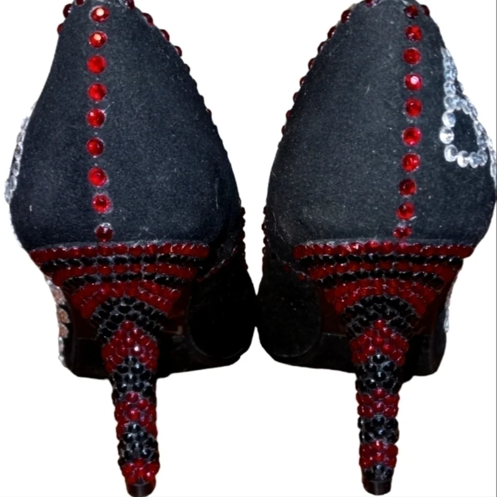 Chicago Blackhawks Bejeweled Black Fabric High Heel Shoes Size 7.5